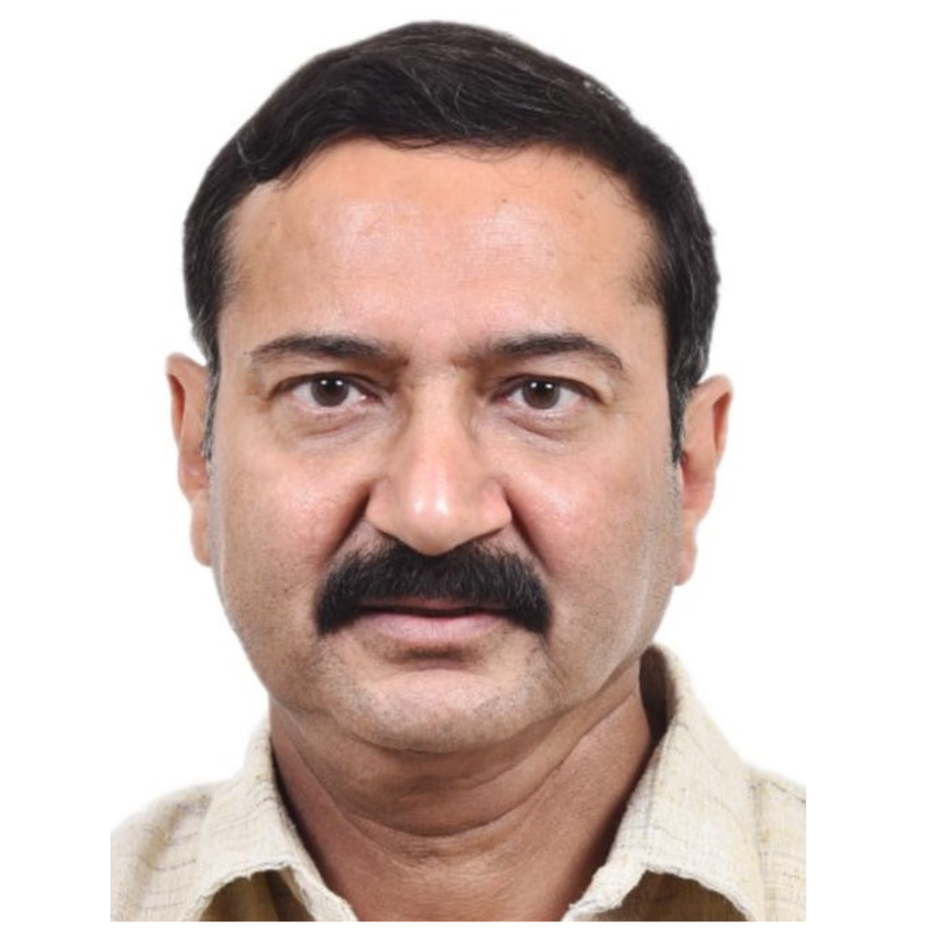 Dr. AKSHAT NAYYAR